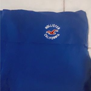 Hollister shorts (stretchy material)